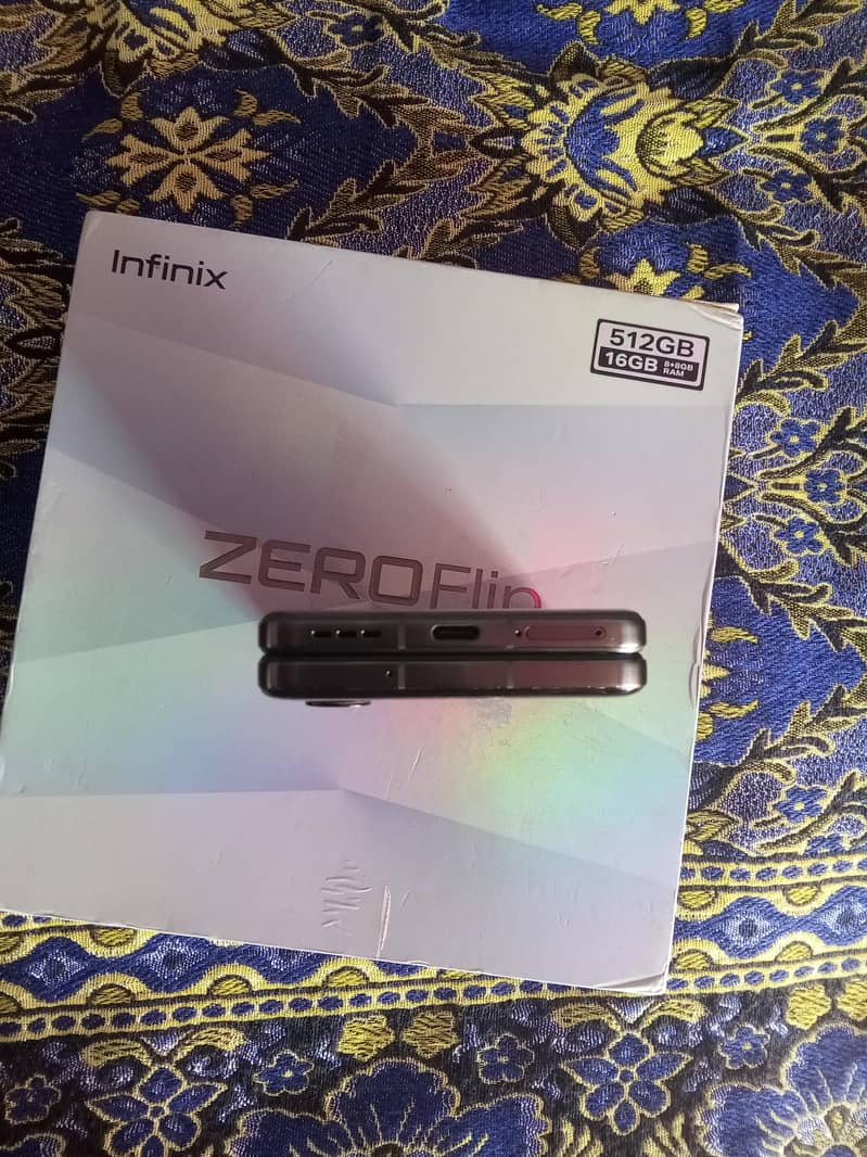 Infinix Zero Flip 4
