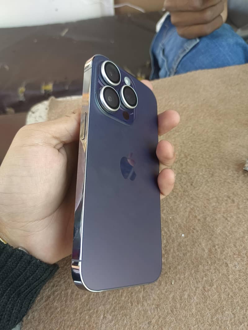 Apple iPhone 14 Pro 3