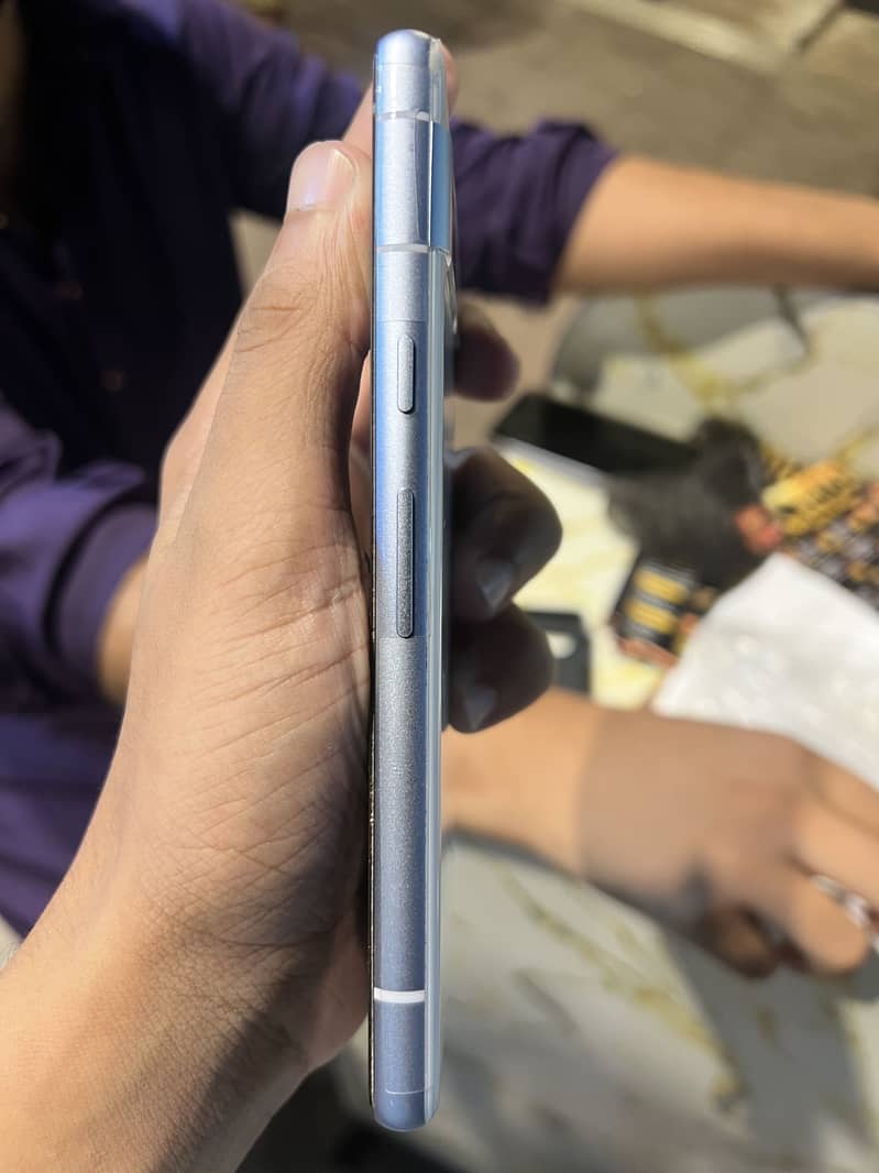 Google Pixel 7a 2