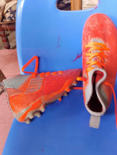 Football Shoes for Kids Aged 3-7 years