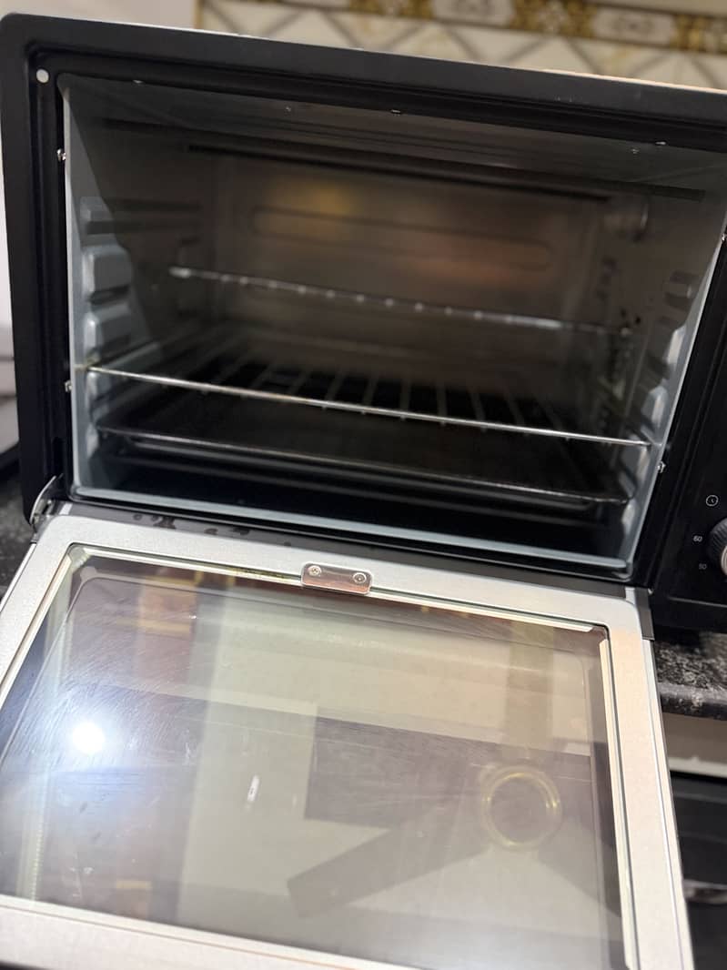 Microwave oven 3
