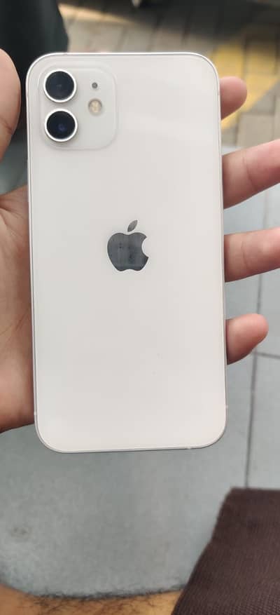 Apple iPhone 12