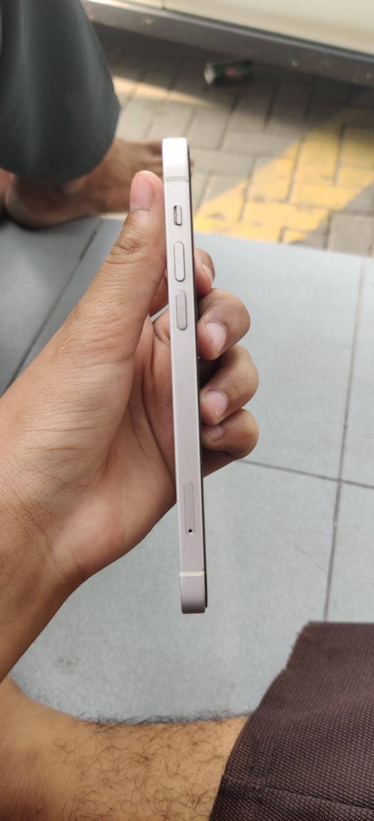 Apple iPhone 12 3