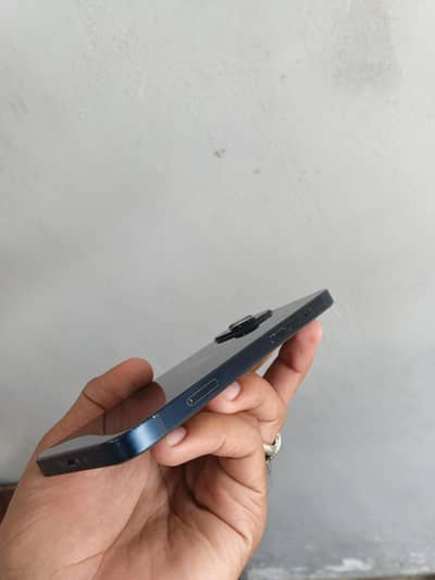 Apple iPhone 14