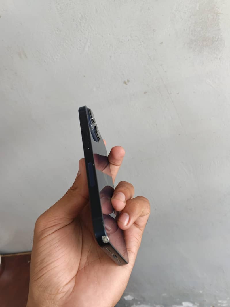 Apple iPhone 14 2
