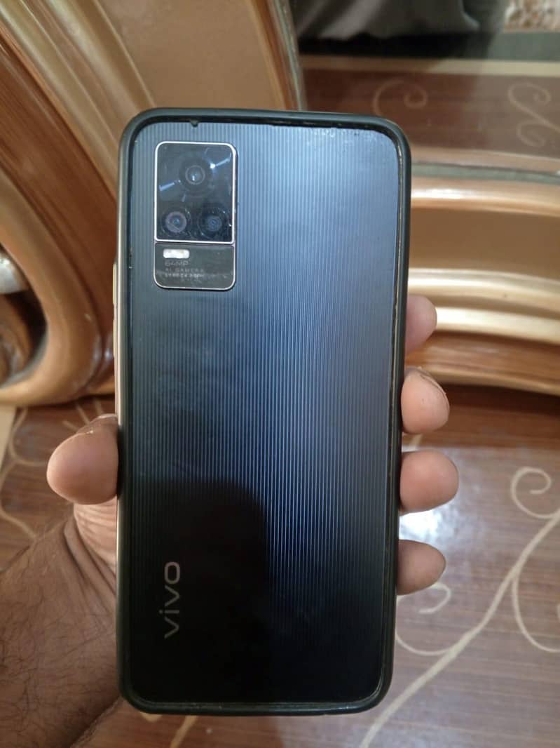 Vivo V21e 1