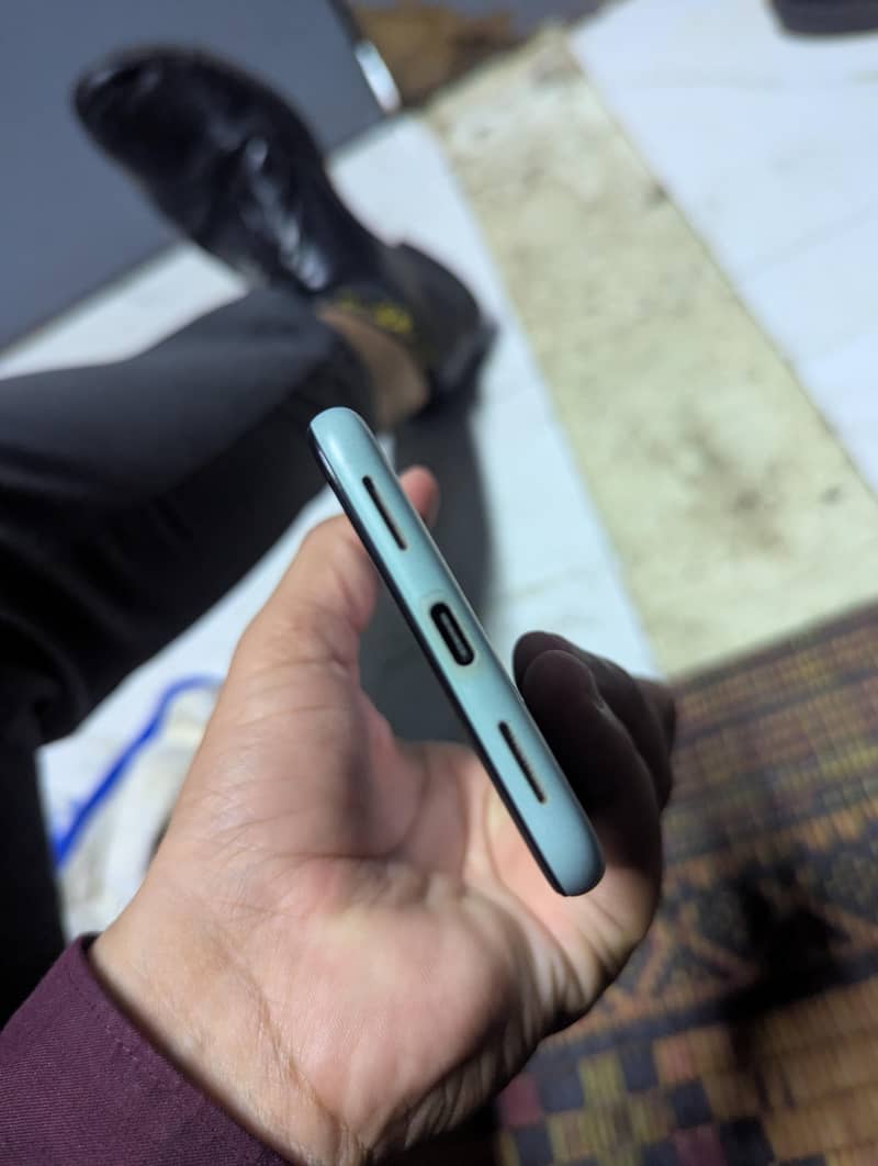 Google Pixel 5 4