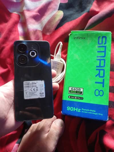 Infinix Smart 8 RAM memory 4+4/64 hai