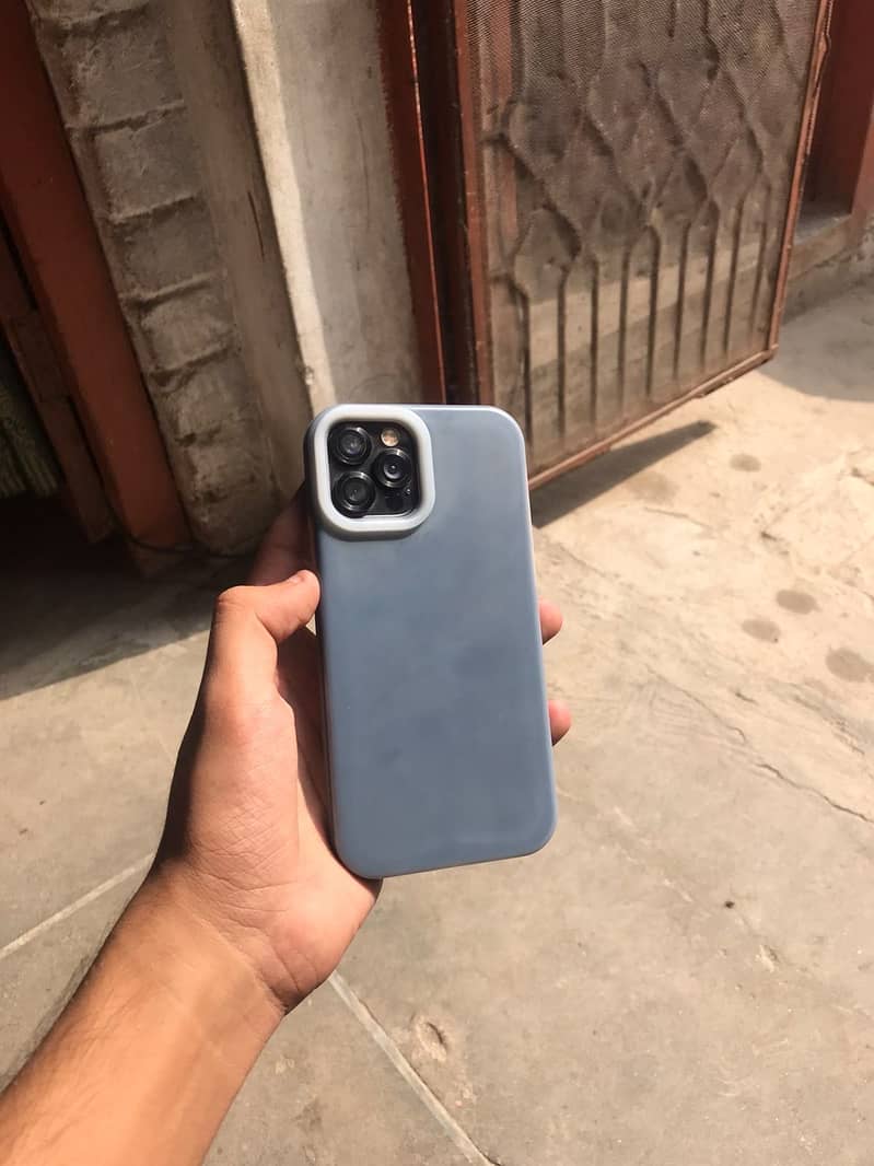 iPhone 12 Pro 1