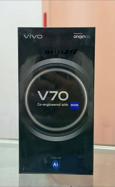 Vivo V70 5G  24+256GB  PTA approve 03491991581