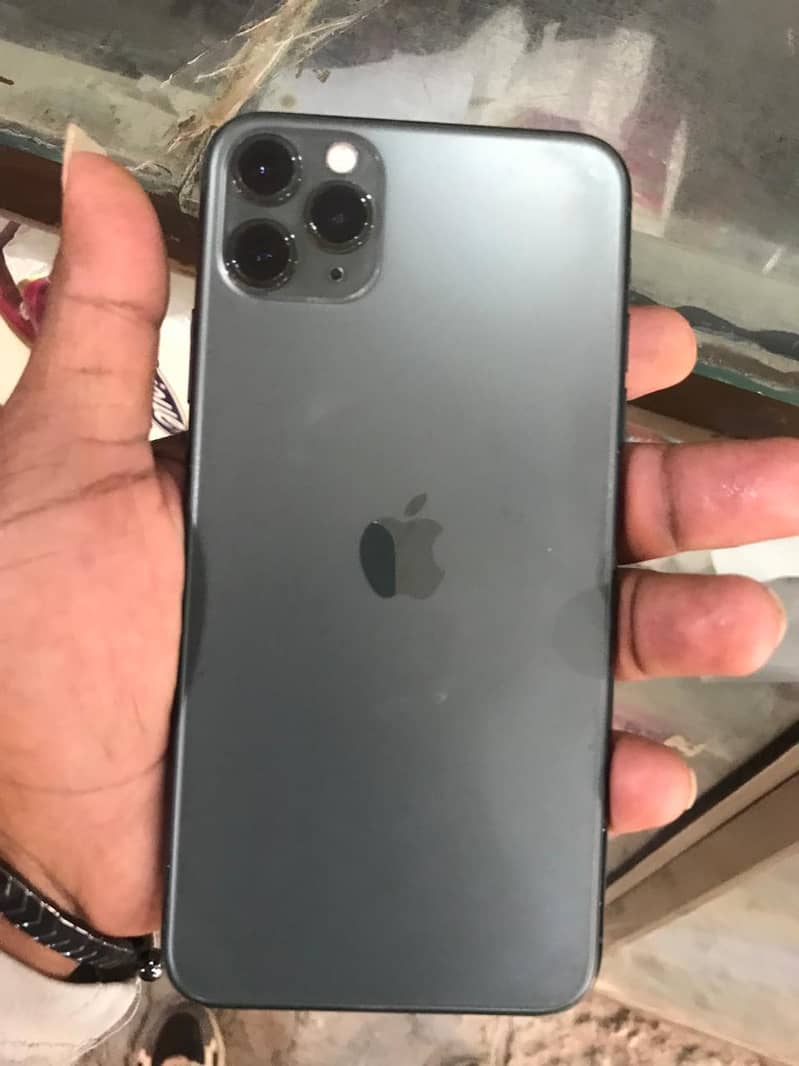 Apple iPhone 11 Pro Max 3