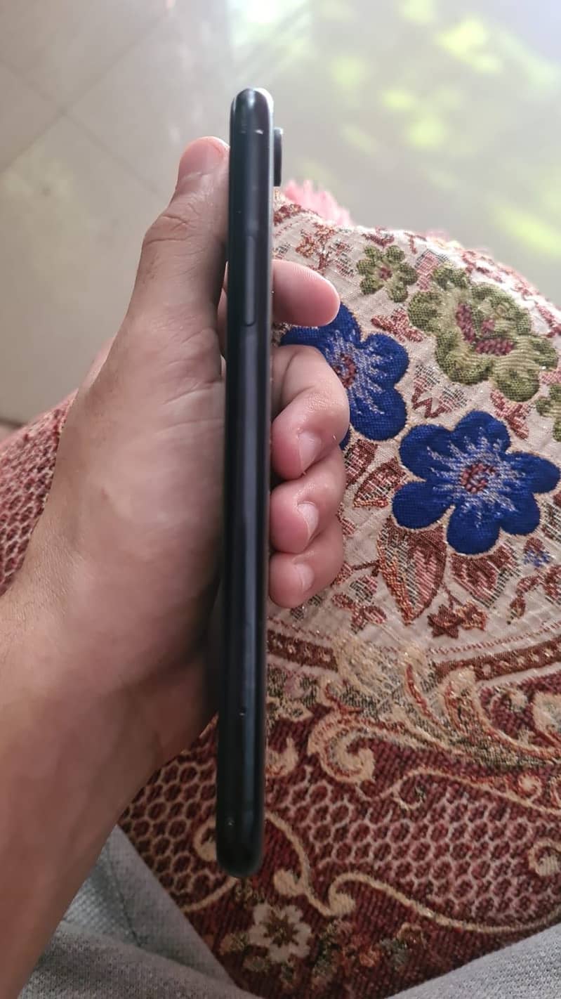 Iphone xr 4