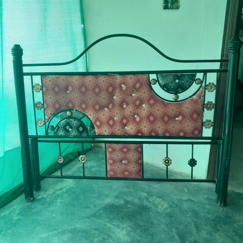 Iron double Bed 0