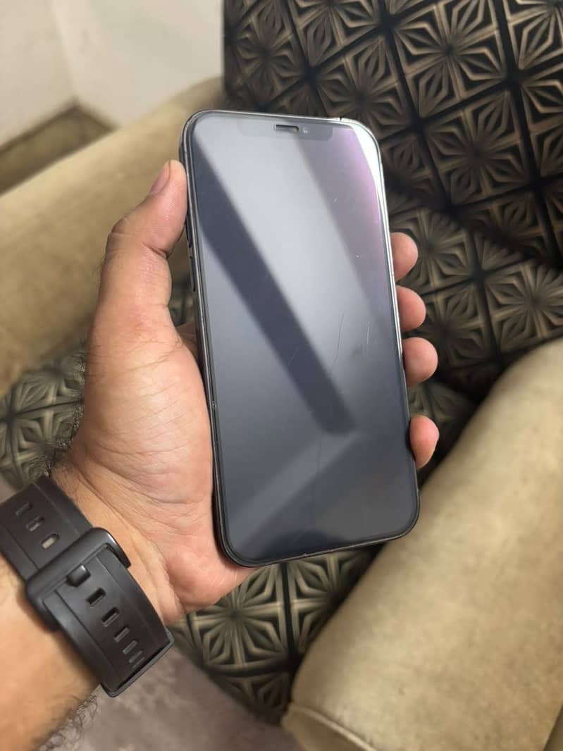 Apple iPhone 12 Pro 1