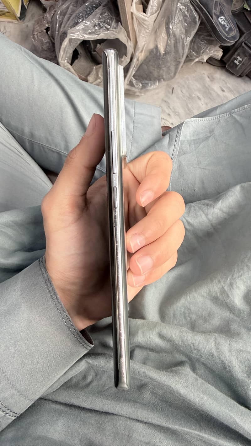 Infinix Note 40 Pro 2