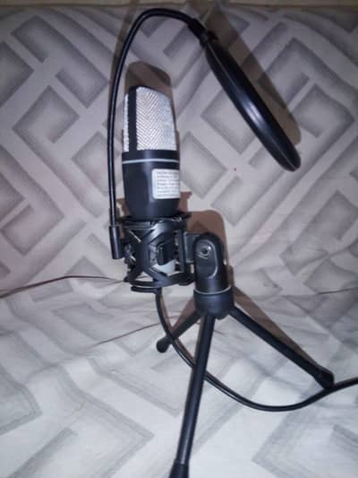 Almost New Mic For Sell
