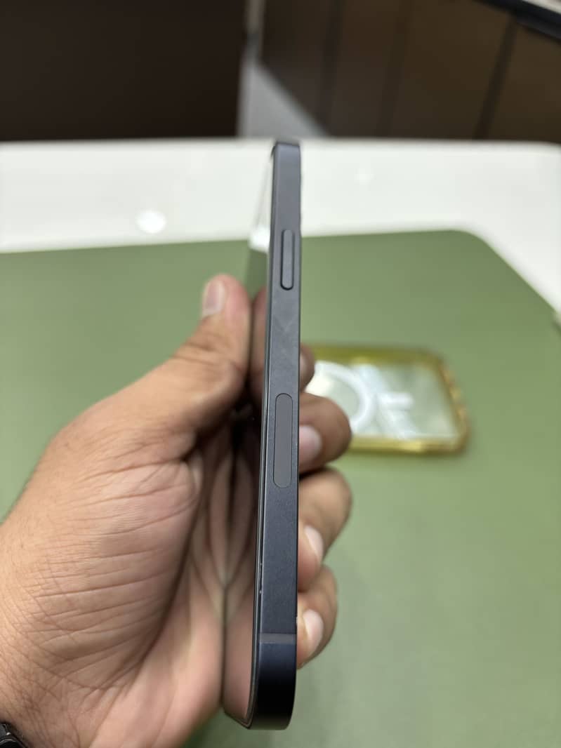 Apple iPhone 12 2