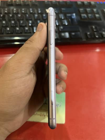 Apple iPhone 11 lush condition