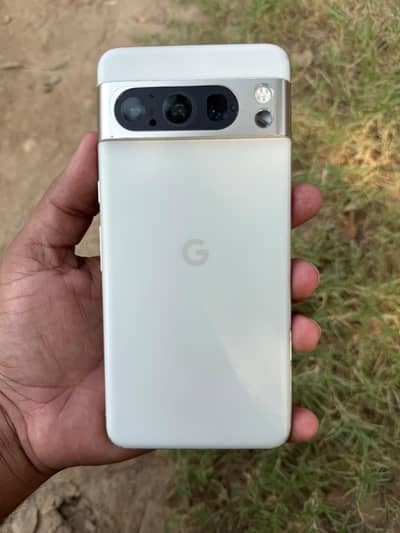 Google Pixel 8 Pro