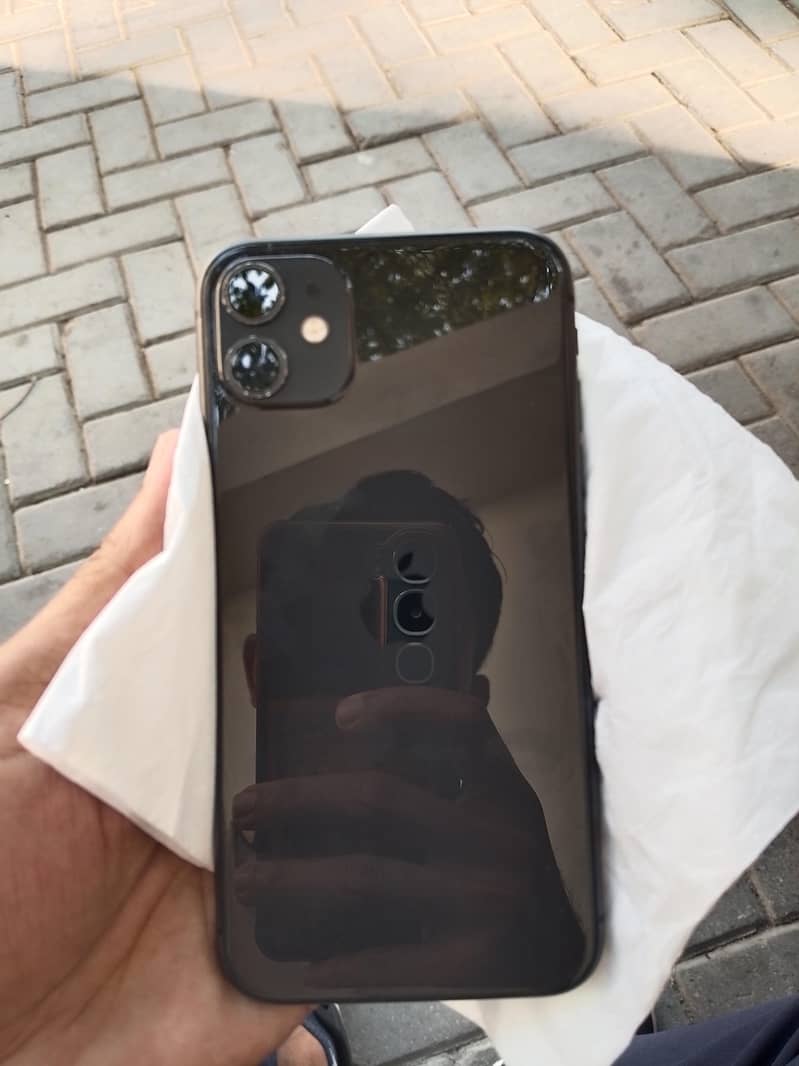 Apple iPhone 11 0