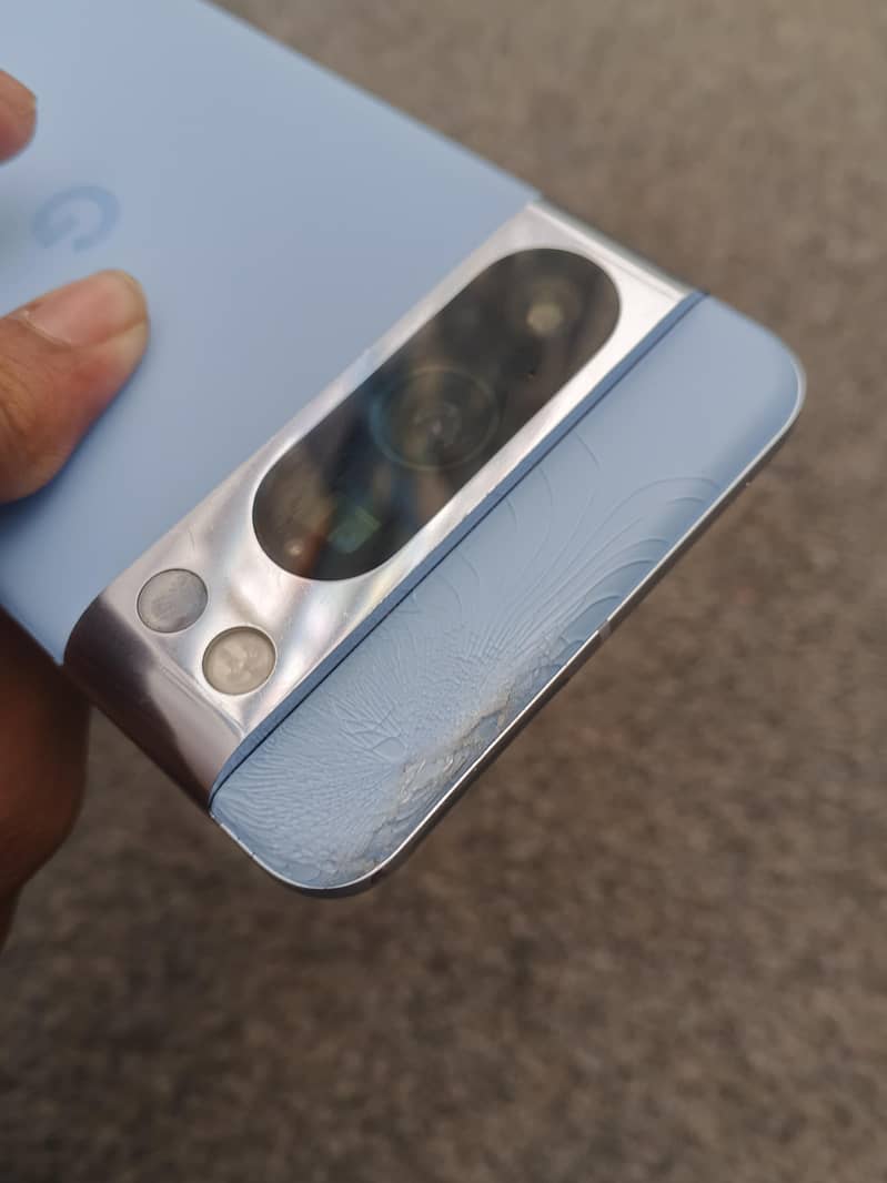 Google Pixel 8 Pro 2