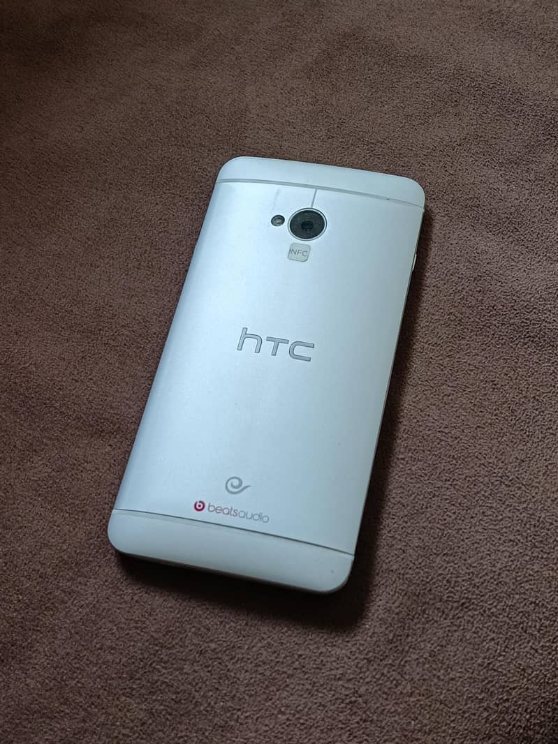 HTC One 1