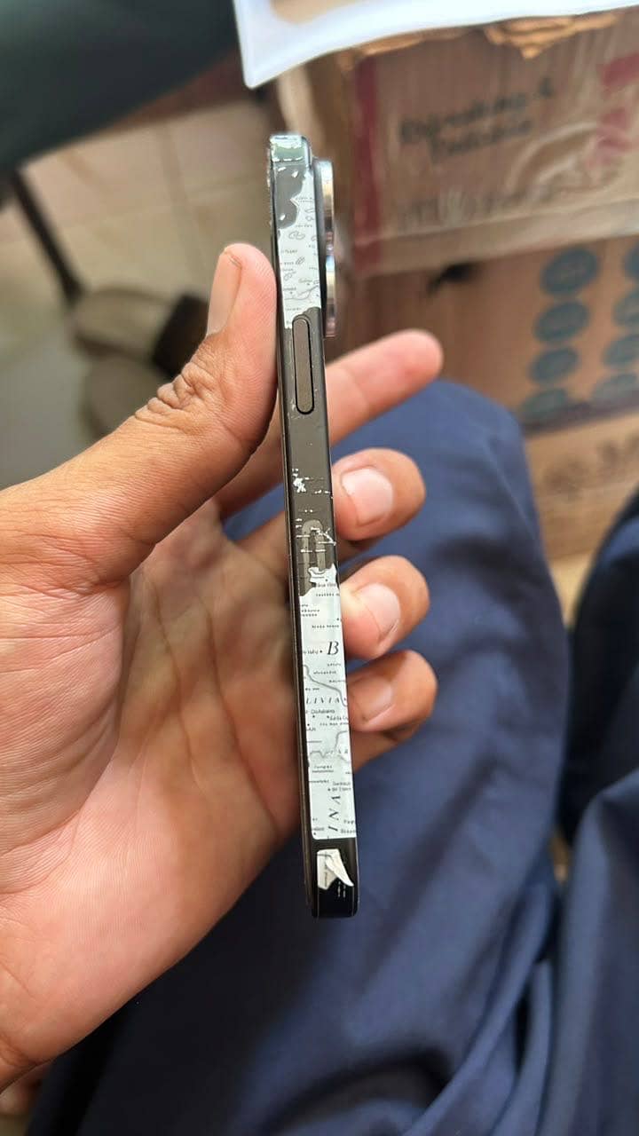 Apple iPhone 15 2