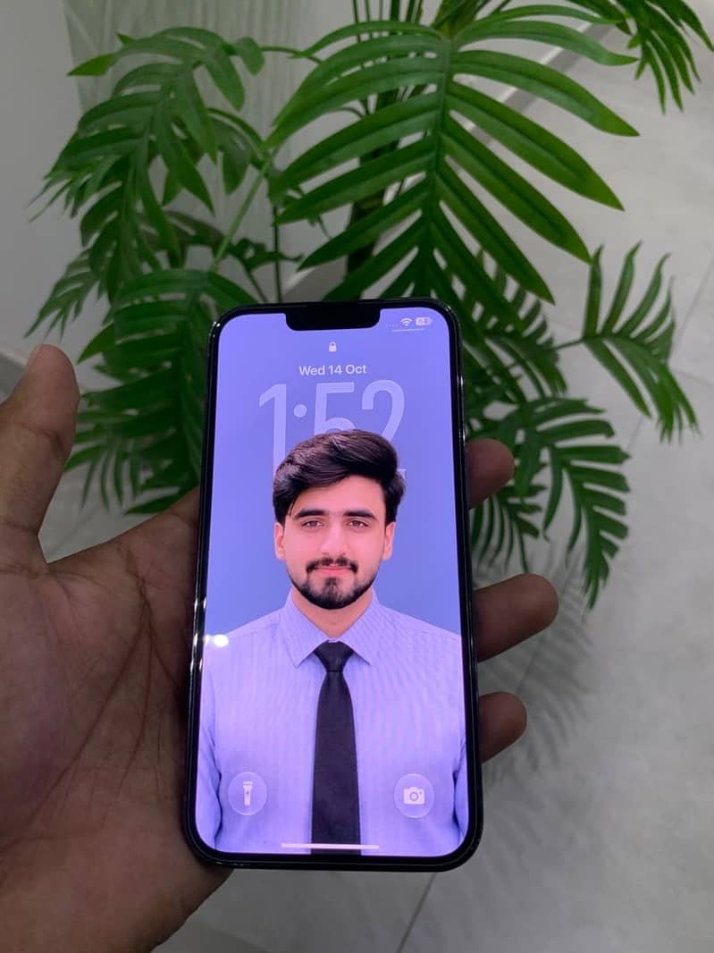 Apple iPhone 13 Pro 2