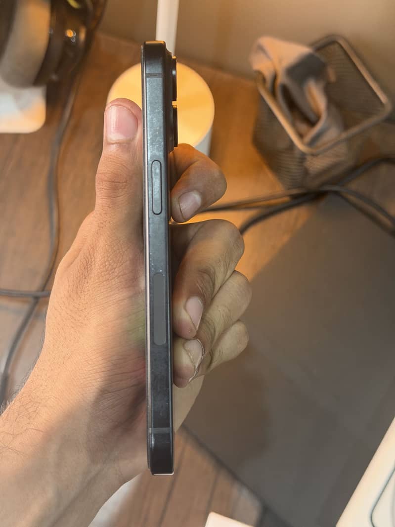 Apple iPhone 15 2