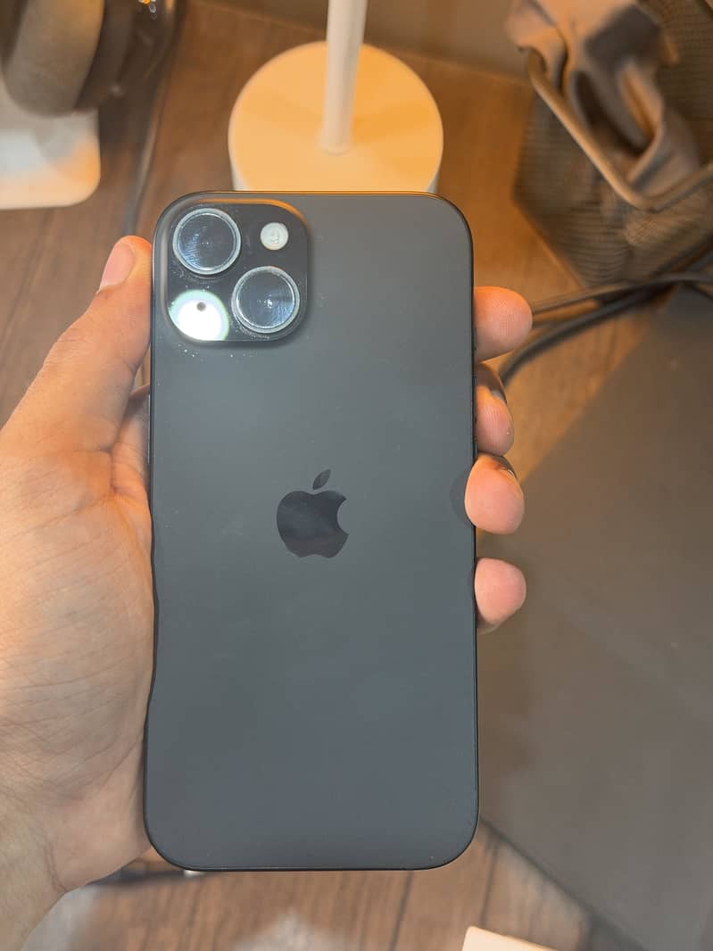 Apple iPhone 15 5