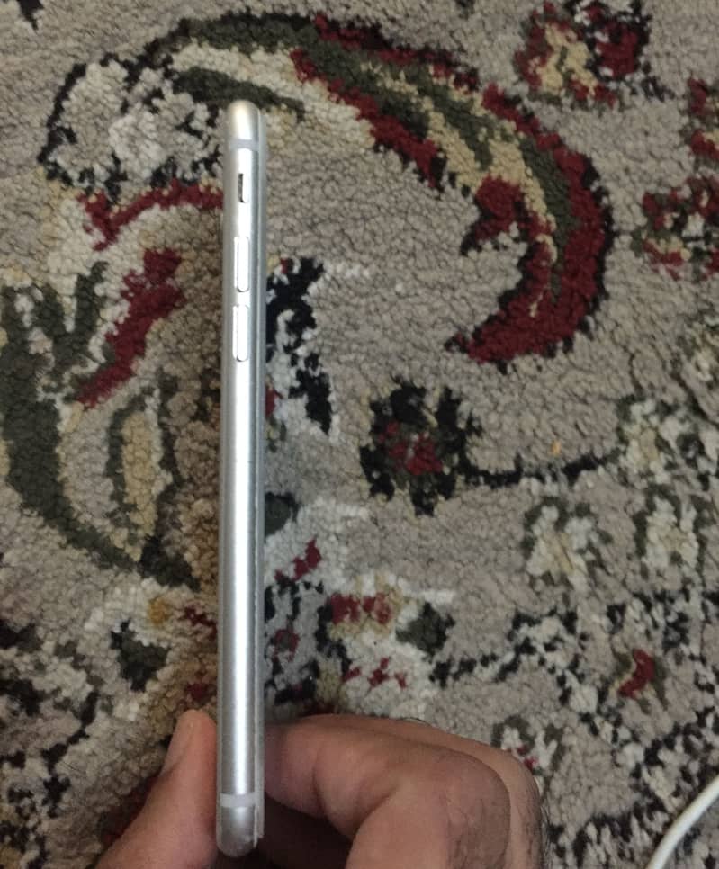 iPhone 8 2