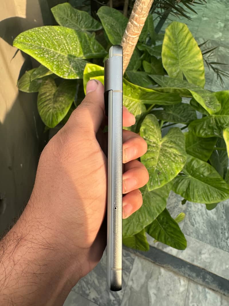 Google Pixel 8 3