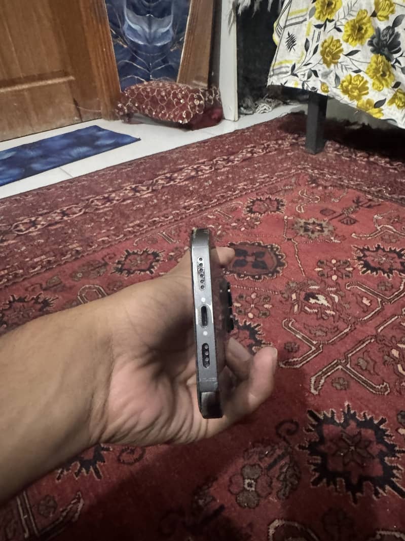 Apple iPhone 14 Pro Max 3