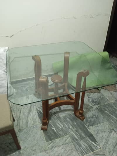 6 chairs 1 table