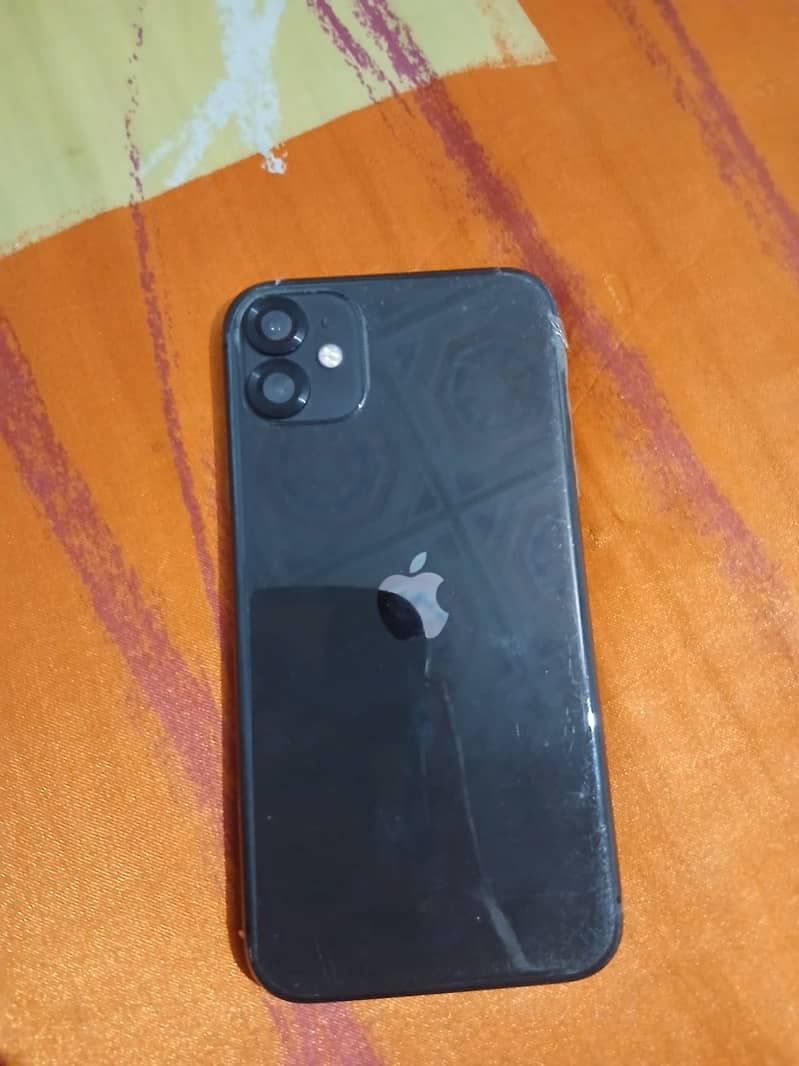 Apple iPhone 11 3