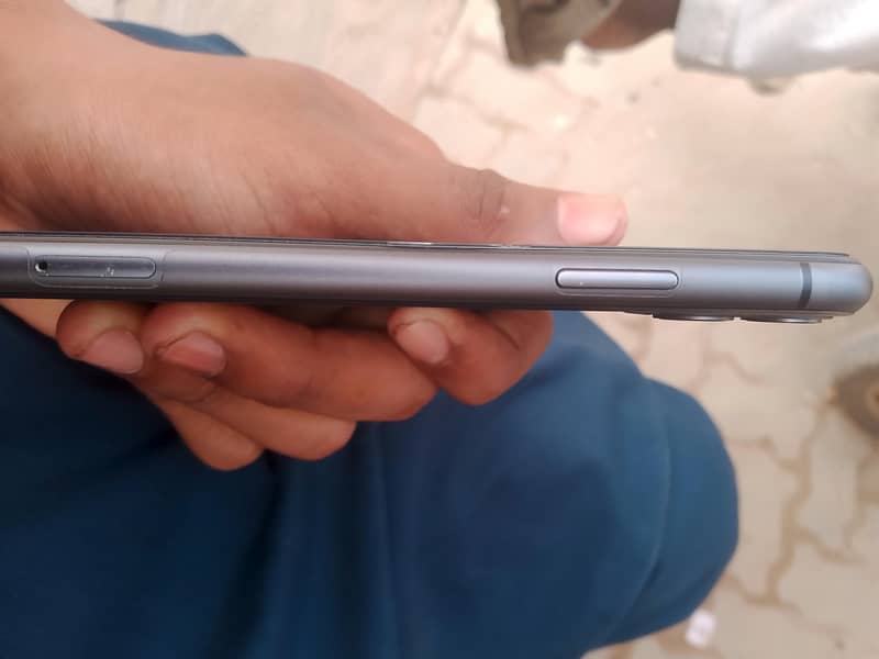 Apple iPhone 11 1