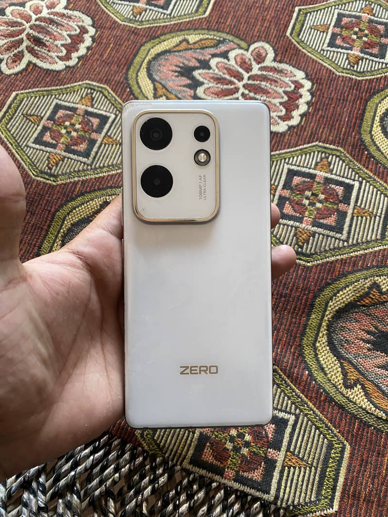Infinix Zero 30 1