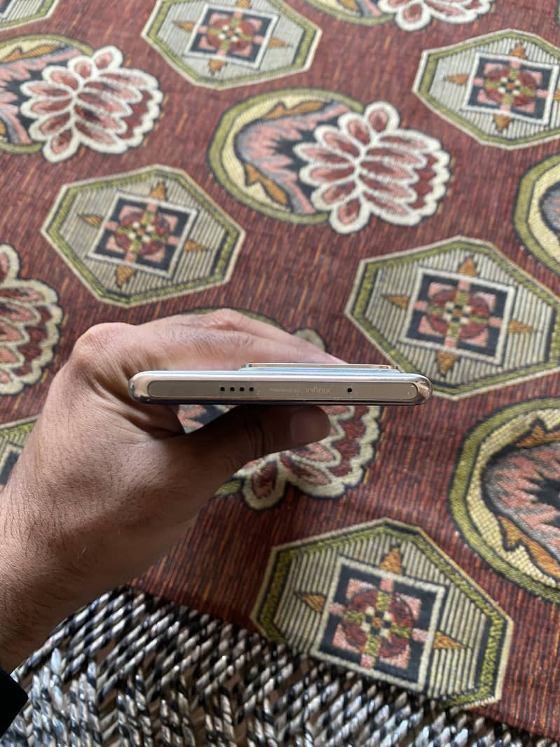 Infinix Zero 30 4