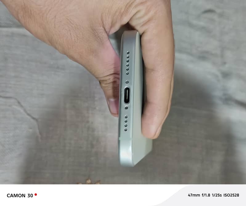 Apple iPhone 15 plus 2