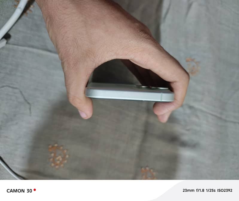Apple iPhone 15 plus 5