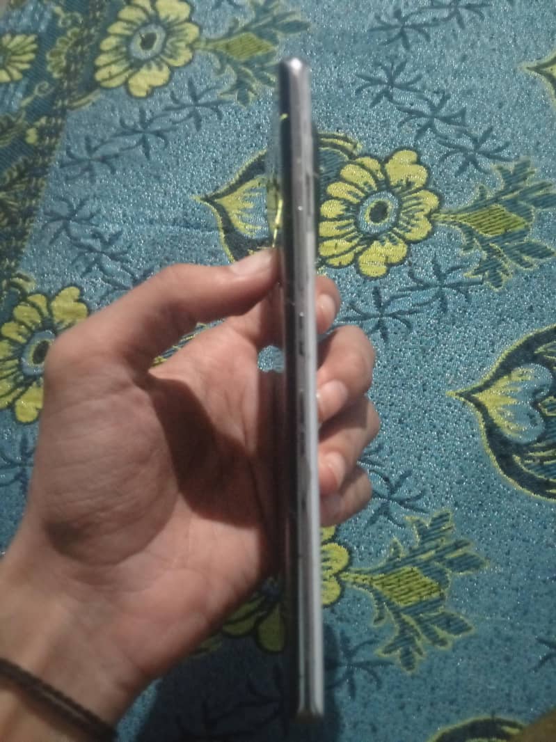 Tecno Spark 20 Pro Plus 3