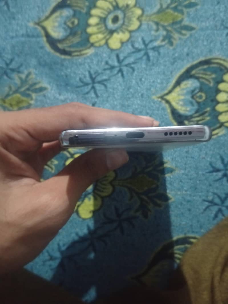 Tecno Spark 20 Pro Plus 4
