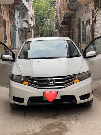 Honda City 2017/18 Genuine milage 55000. . Total Genuine car