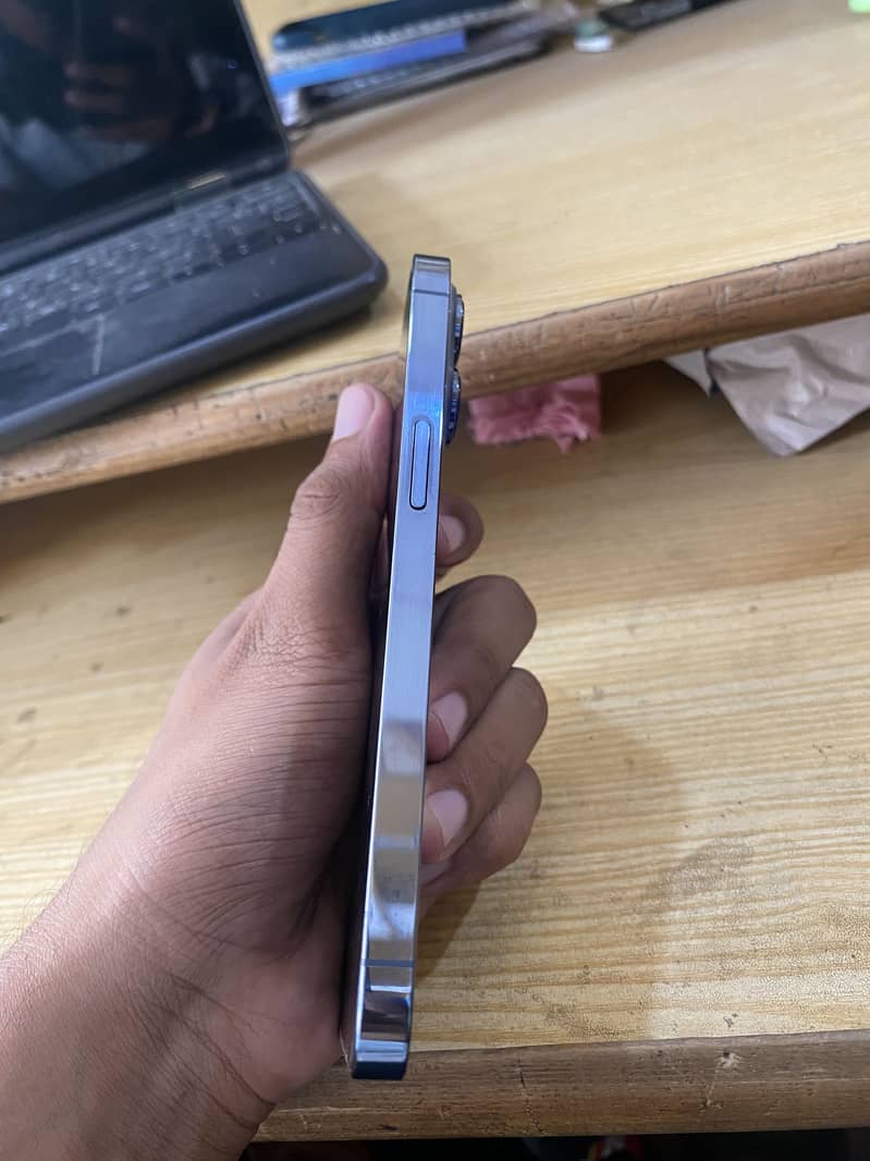Apple iPhone 13 Pro 0
