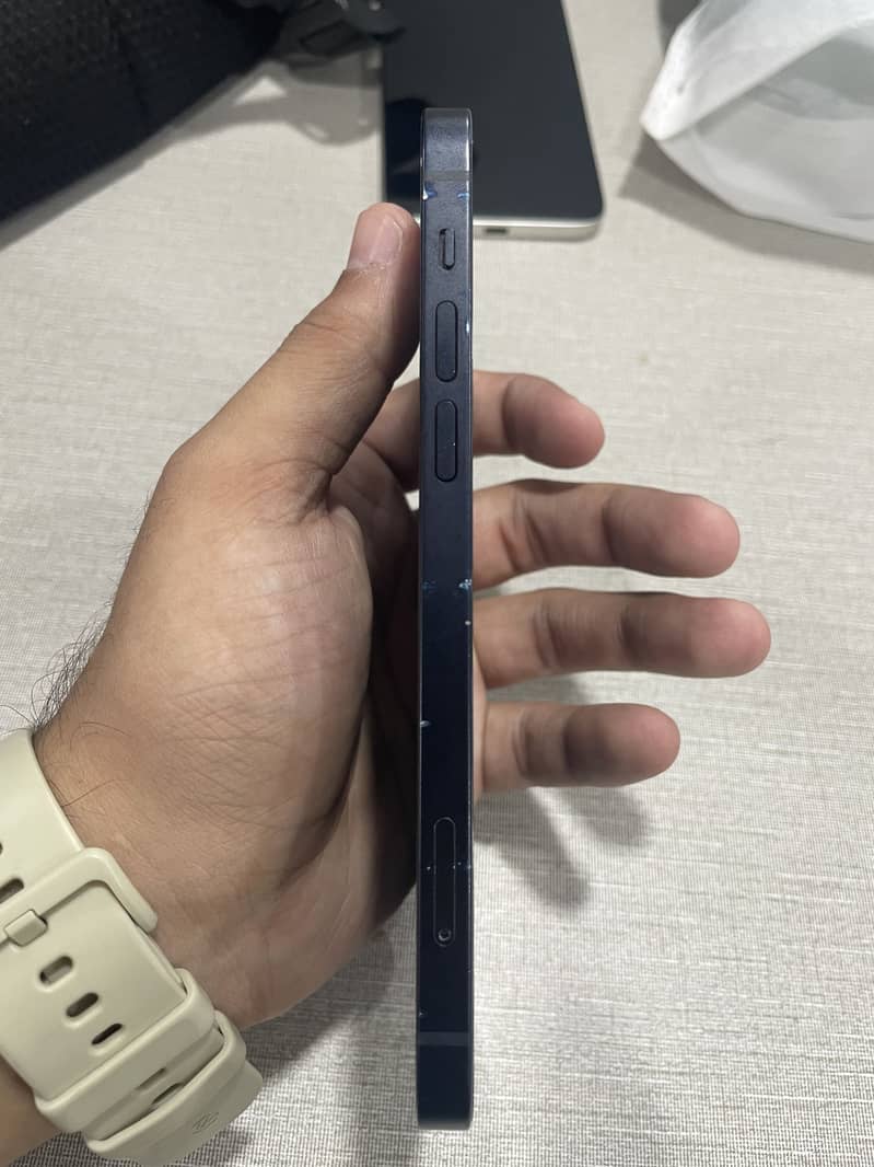 Apple iPhone 12 0