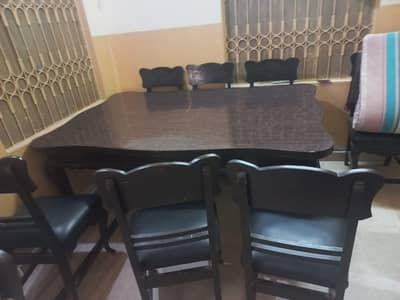 7 posish  chair with big dining tabel