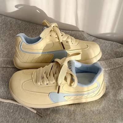 Women Retro White Sneakers Thick Soled 2025 Rs. 4500