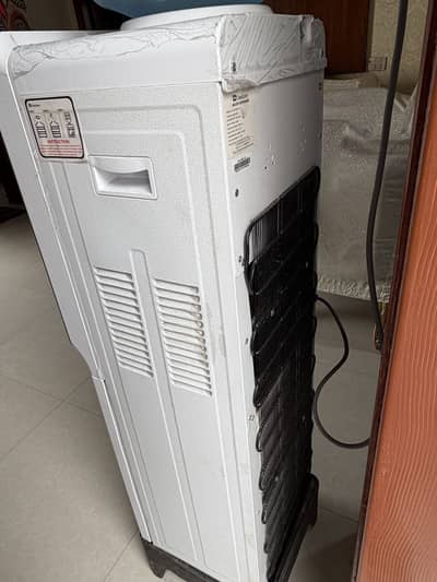 Dawlance water dispenser