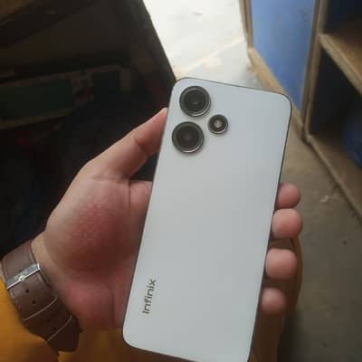 Infinix Hot 30 Play