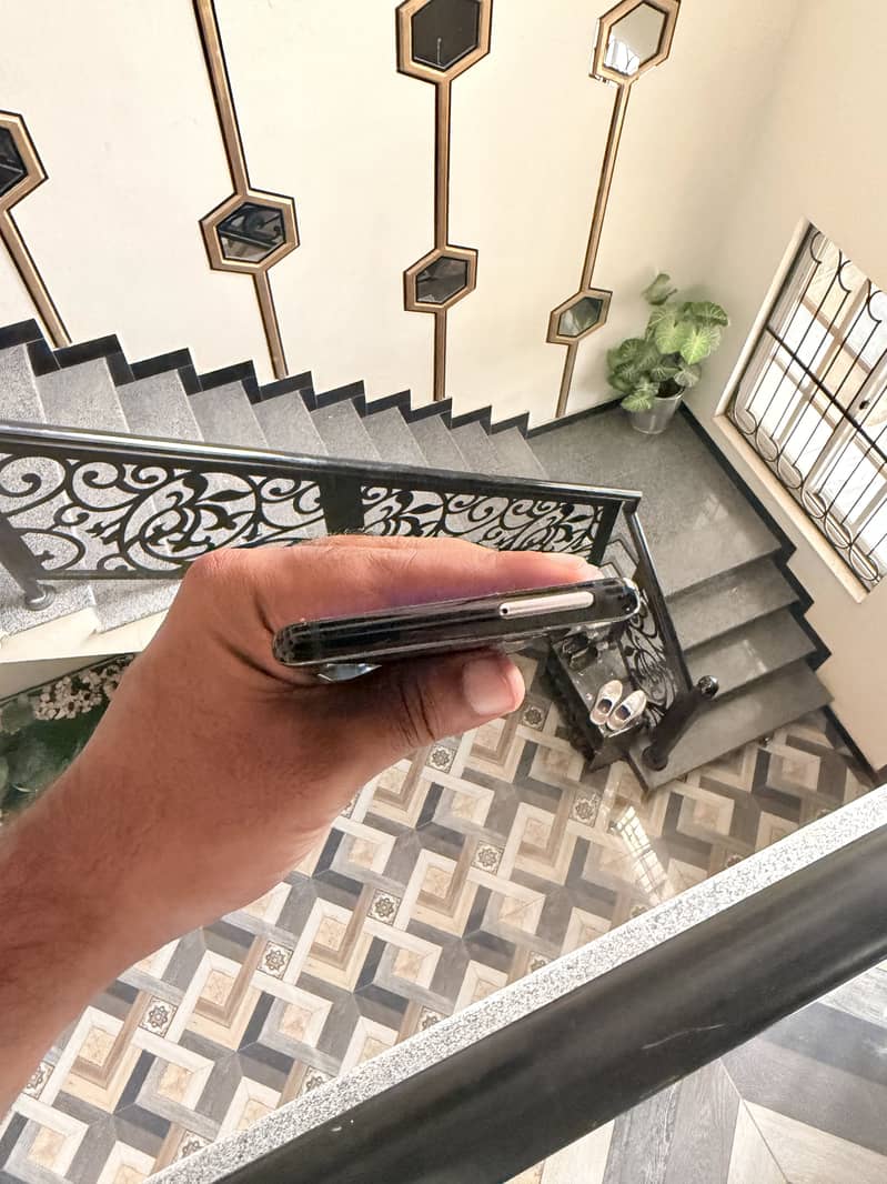 Samsung Mobile Note 8 8